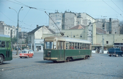 {short description of image}